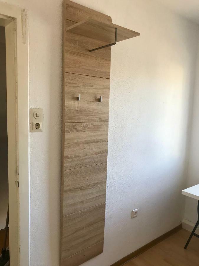 Juna Karlsruhe Buitenkant foto