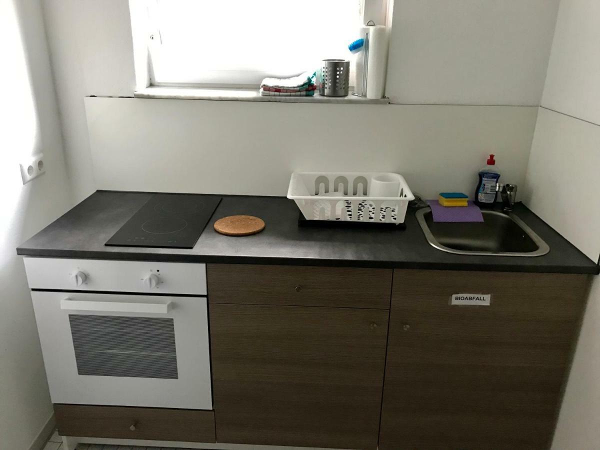 Juna Karlsruhe Buitenkant foto