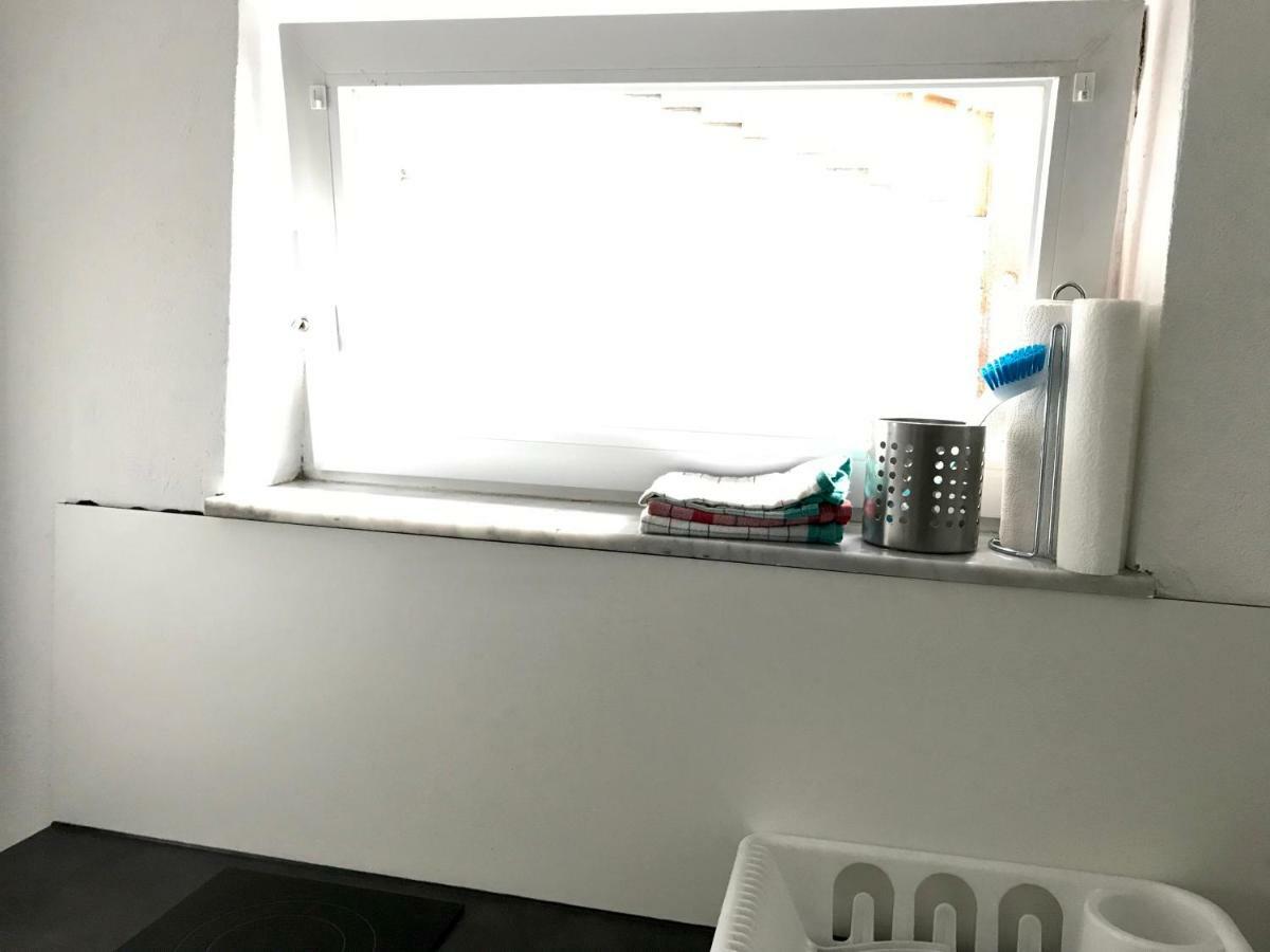 Juna Karlsruhe Buitenkant foto